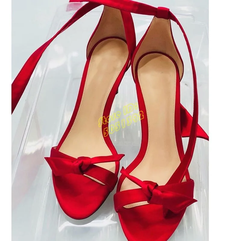 Leren knoopstiletto hoge hakke - Leather Classic Strap recensie en prijs