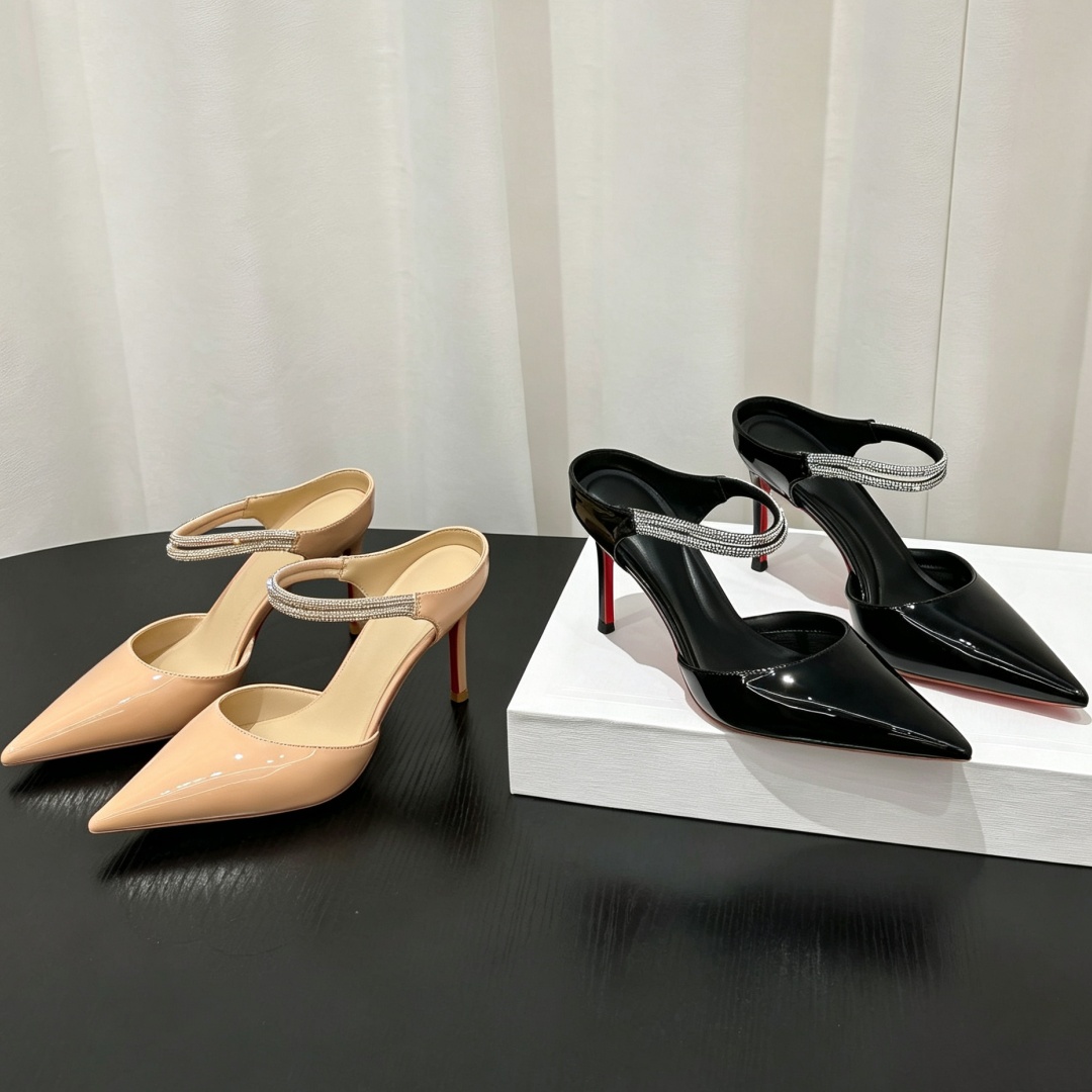 Dames pumps van patentleer met - Leather Classic Strap recensie en prijs